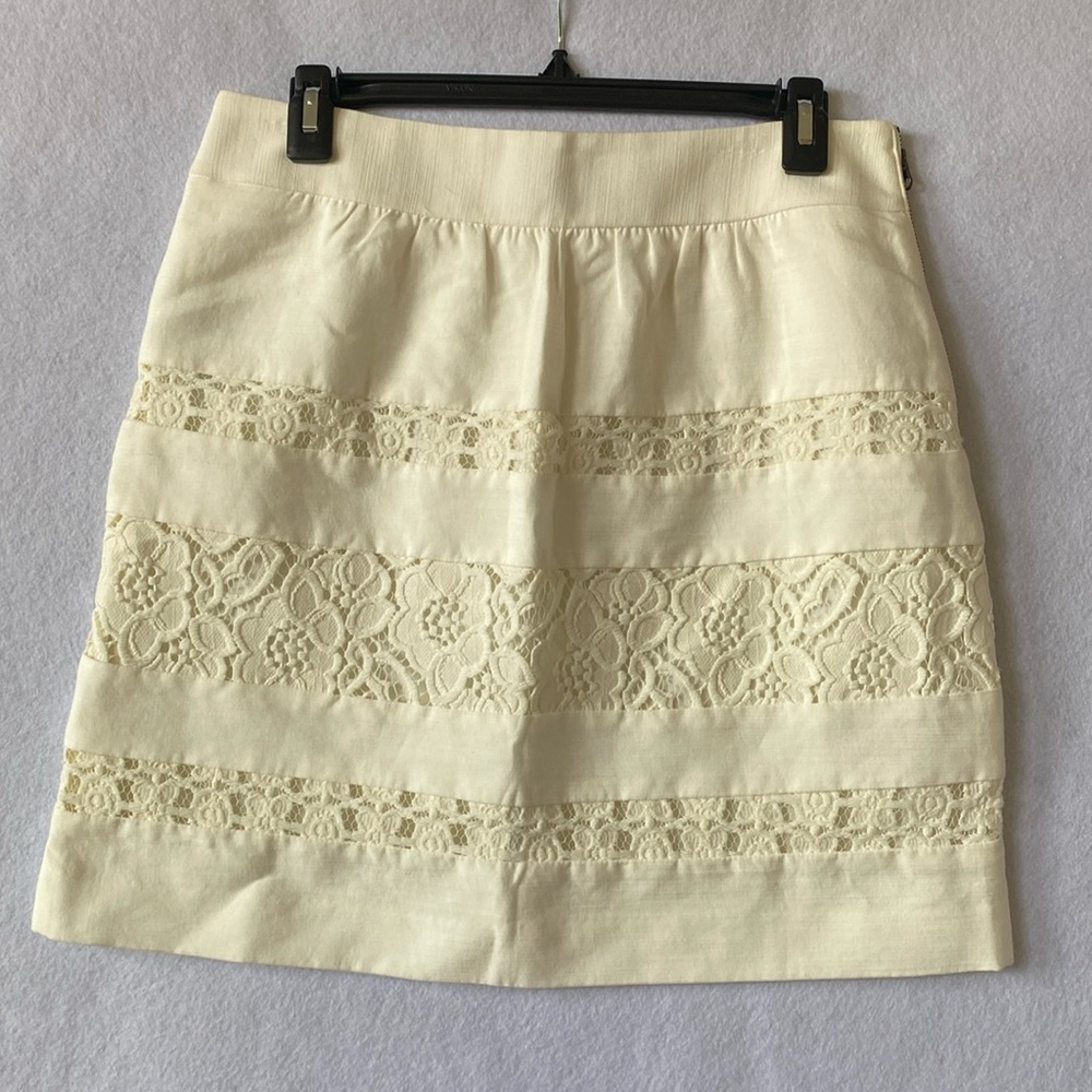 Ann Taylor Loft - Cream Floral Lace Mini Skirt 18’ w/Side Zipper NWT Size 4